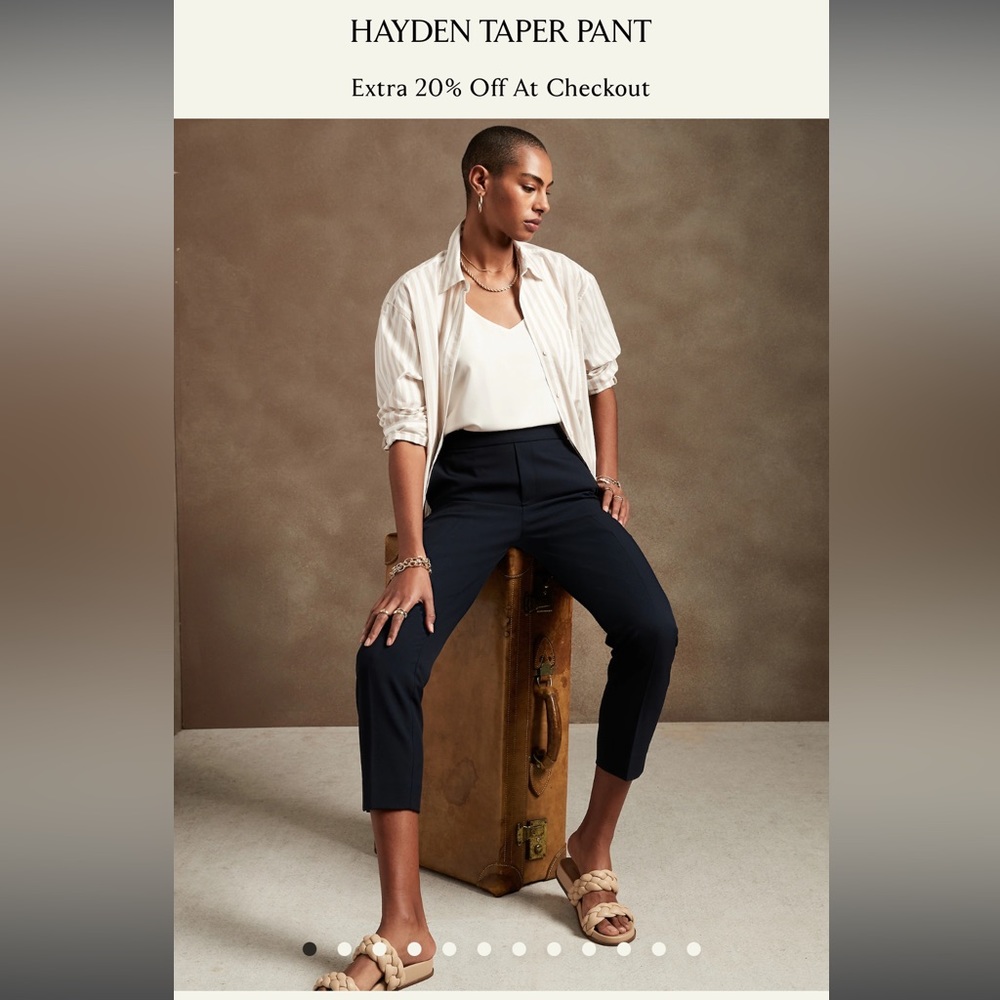 Banana Republic Preppy Navy Hayden Taper Pant Size 12